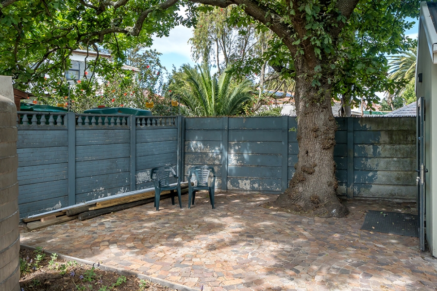 To Let 1 Bedroom Property for Rent in Pinelands Western Cape